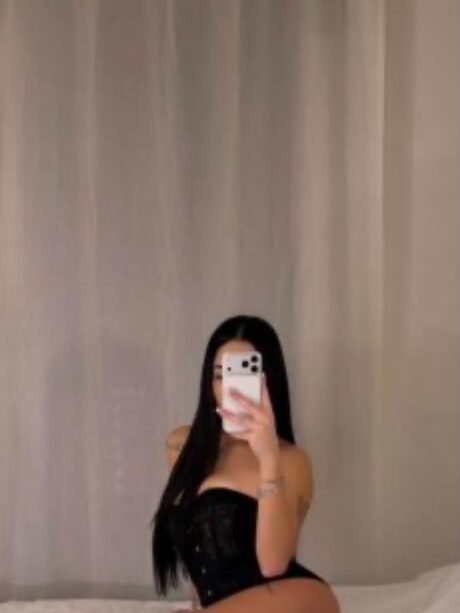 Büyük göğüslü SEKSİ escort Rüya — Mersin vitrin