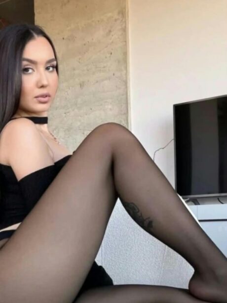 Elit beylerin tercihi Mersin escort Özbek Yasmin — Mersin vitrin
