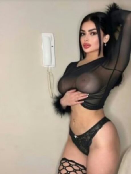 Otele gelen Özbekistanlı yabancı escort Firuze — Mersin vitrin